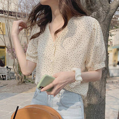 Loose Dot Printed Short Sleeve Shirt