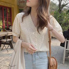Loose Dot Printed Short Sleeve Shirt