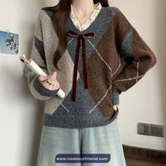 Long Sleeve V-Neck Lace Spliced Argyle Sweater
