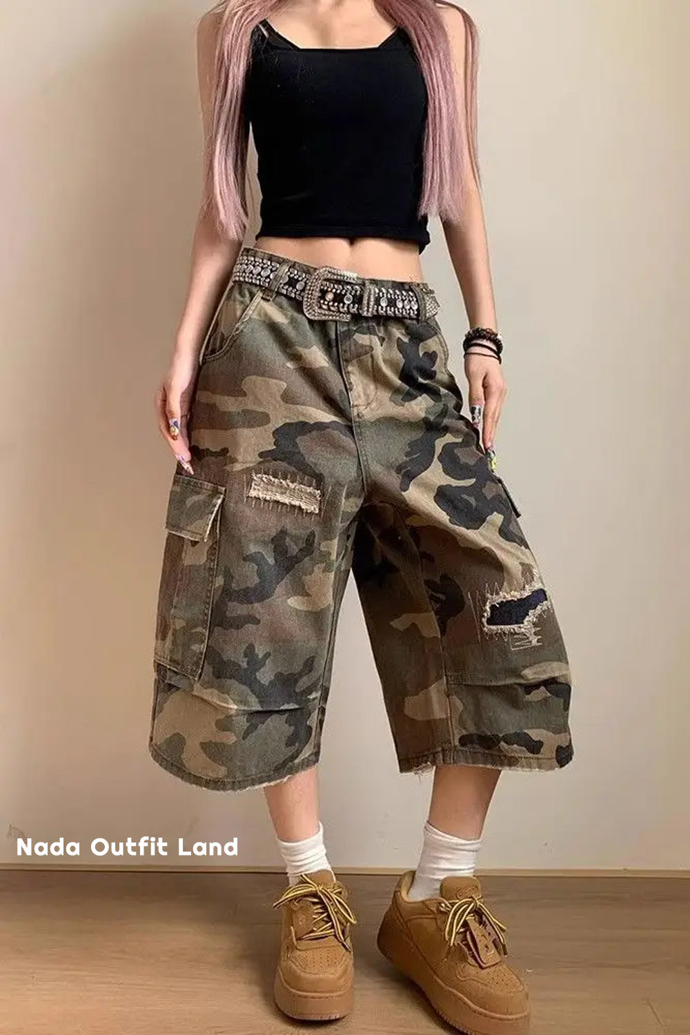 Loose Ripped Patched Knee Length Camouflage Pants