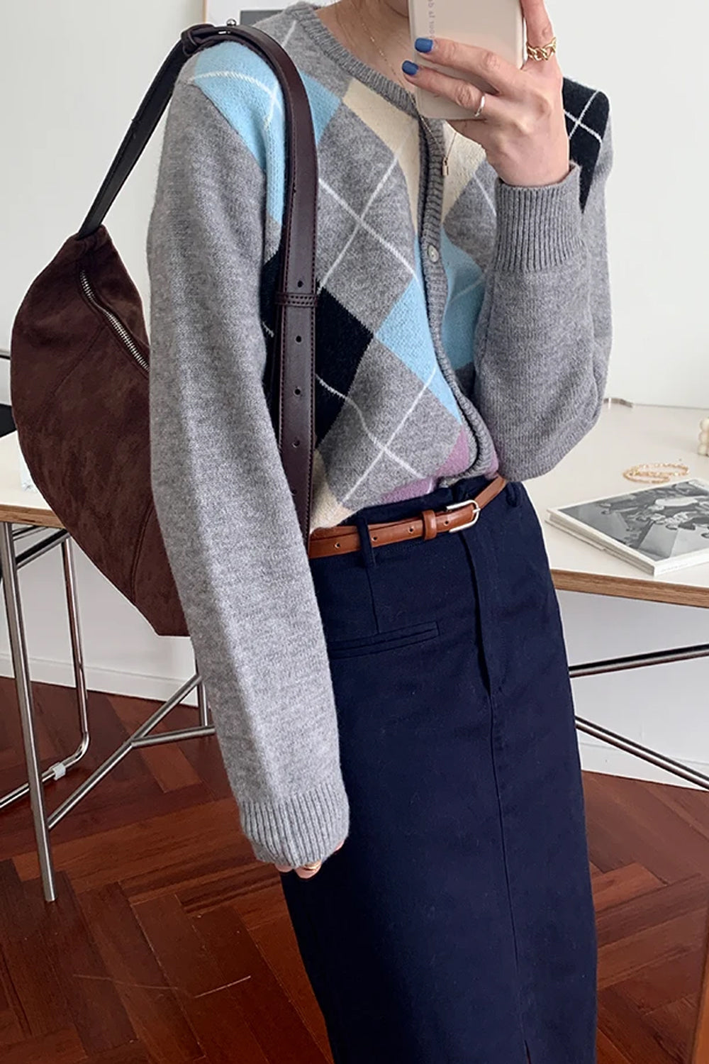 Round Neck Argyle Pattern Cardigan Sweater