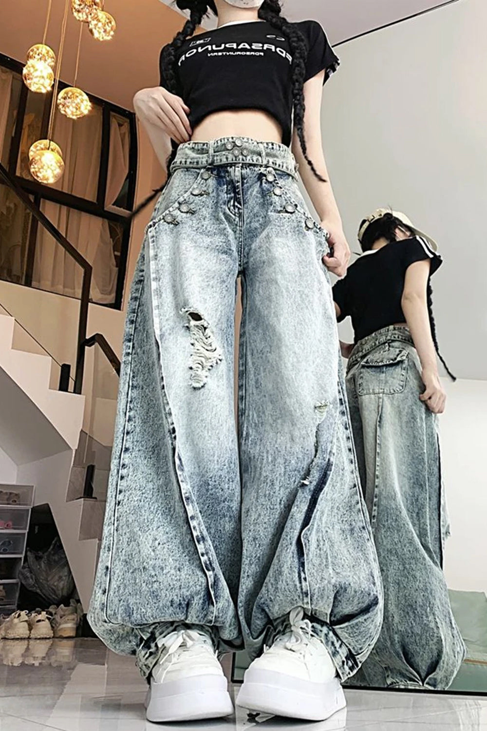 Distressed Washed Baggy Jeans â€?Retro Streetwear Essential