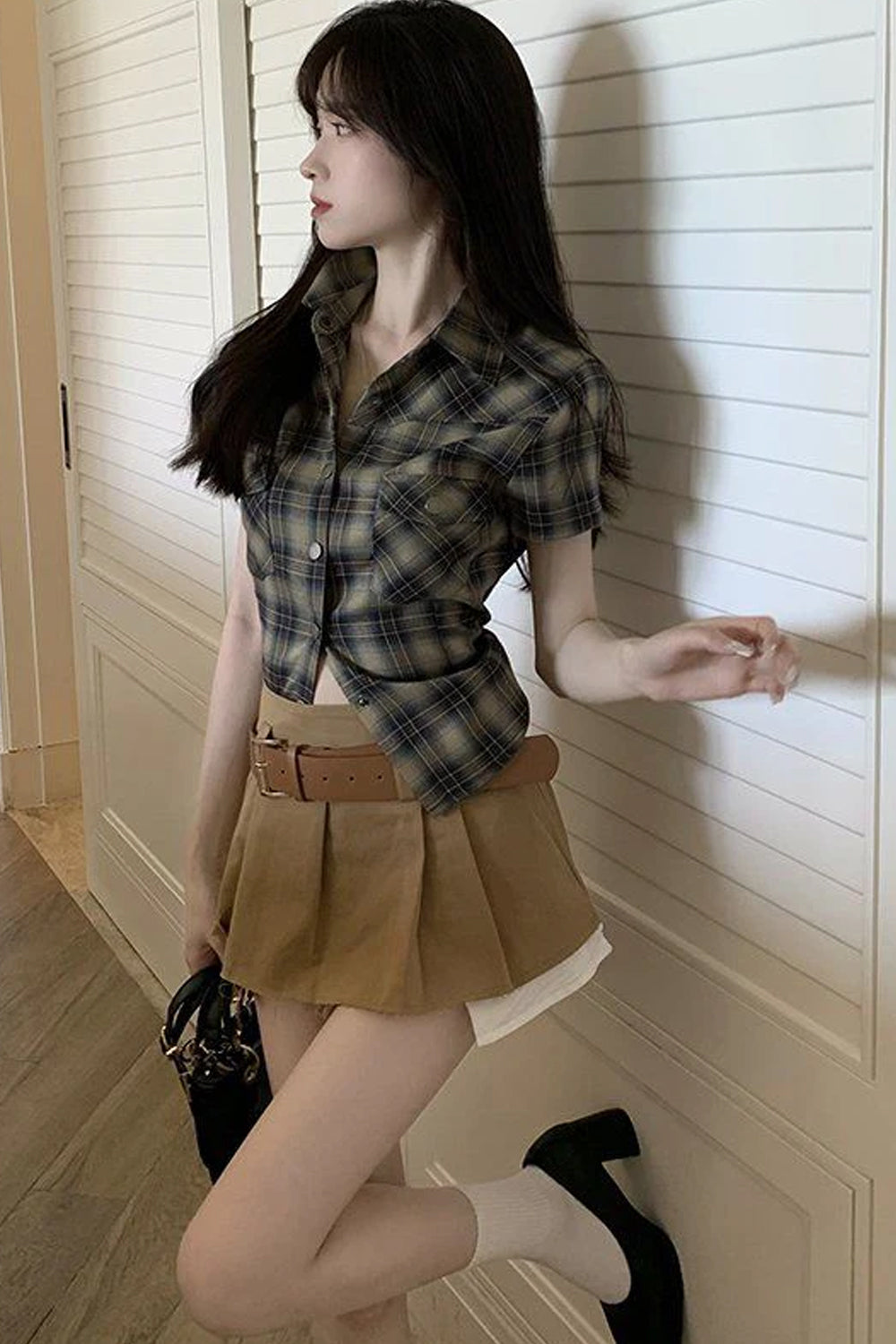 Retro Plaid Cropped Blouse â€?Soft Feminine Everyday Top