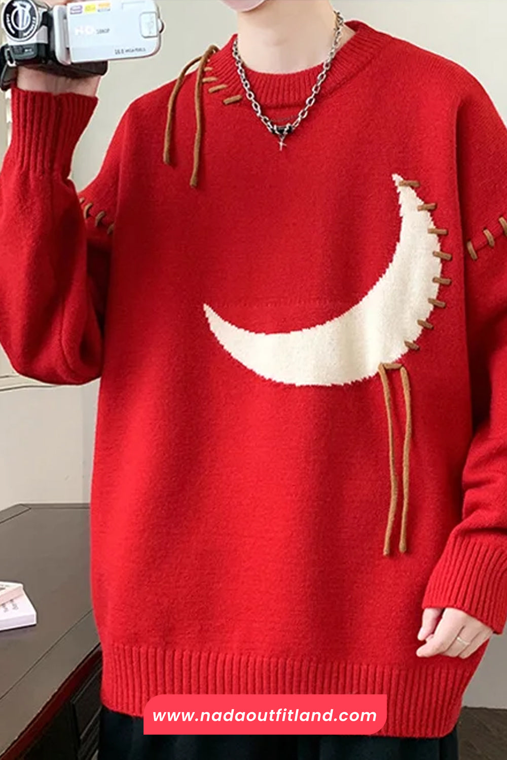 Long Sleeve O-Neck Crescent Moon Embroidered Men Sweater