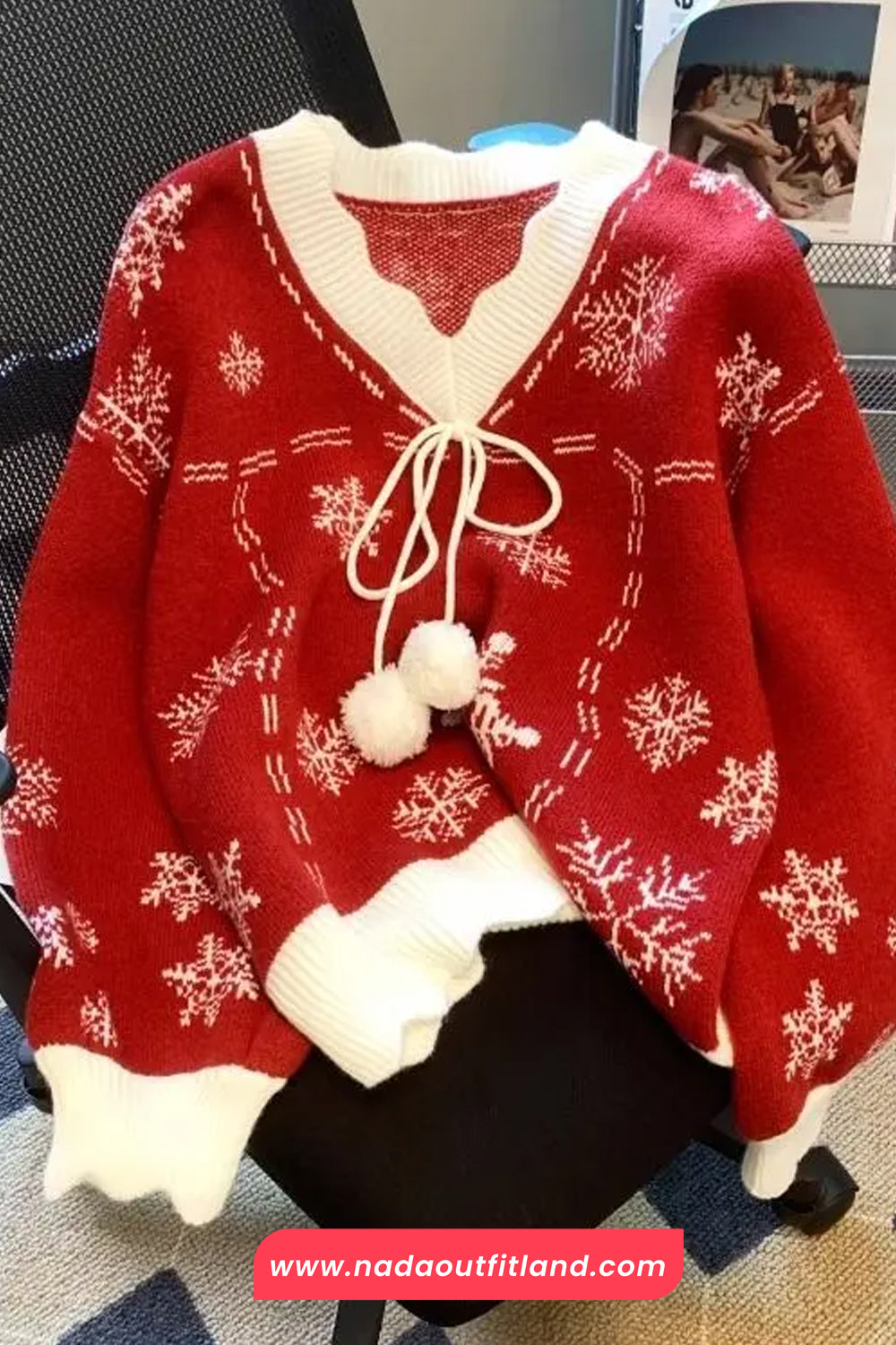 Long Sleeve Christmas Theme Pattern V-Neck Sweater
