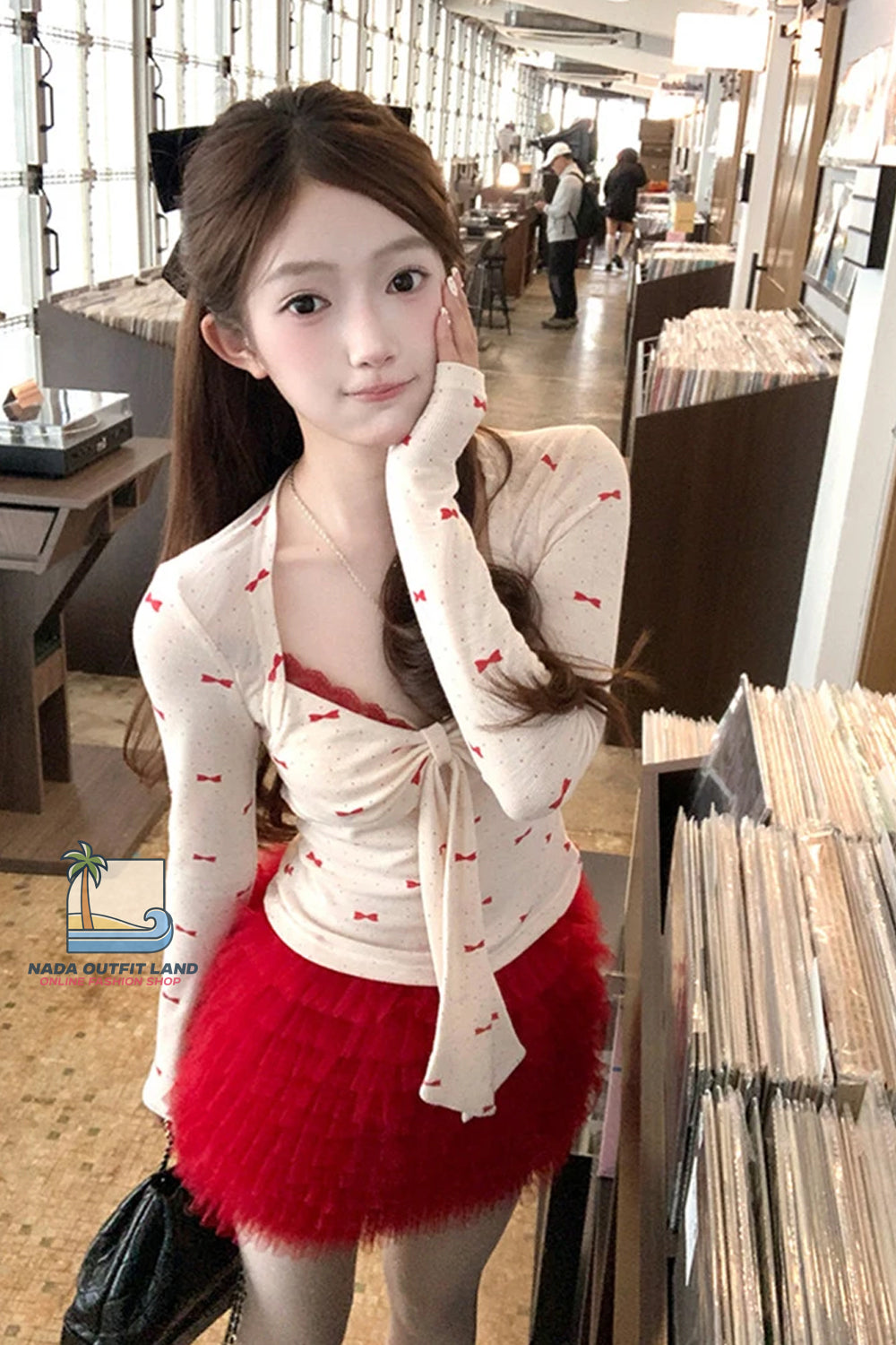 Long Sleeve Cute Bow Pattern Lace Cropped Shirt