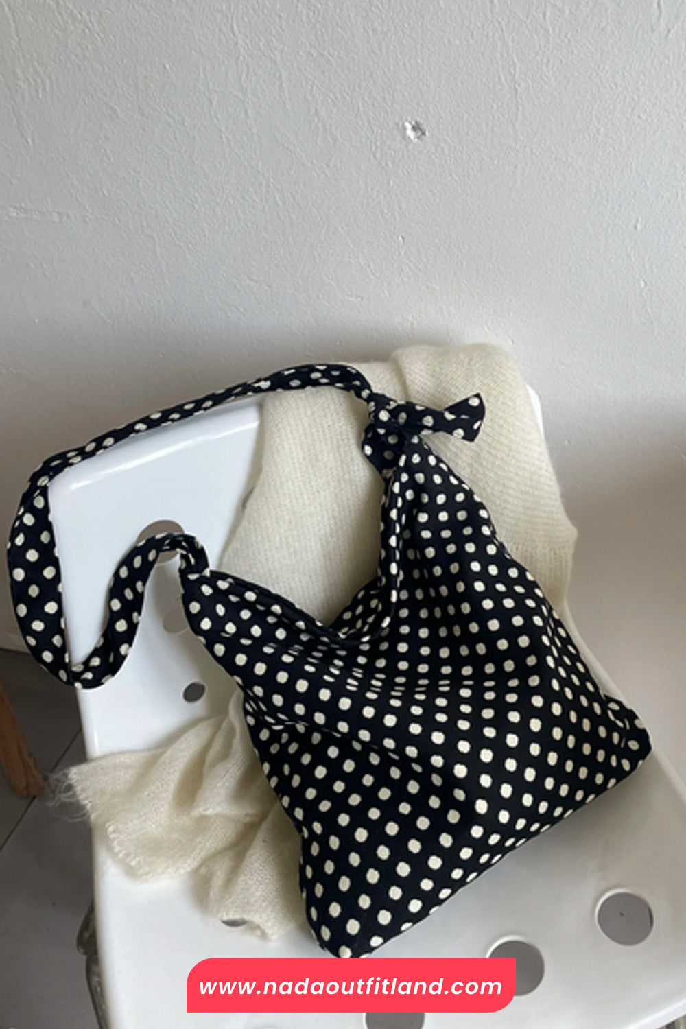Cool Polka Dot Pattern Casual Tote Bag