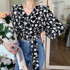 V-Neck Elegant Floral Printed Crop Tops