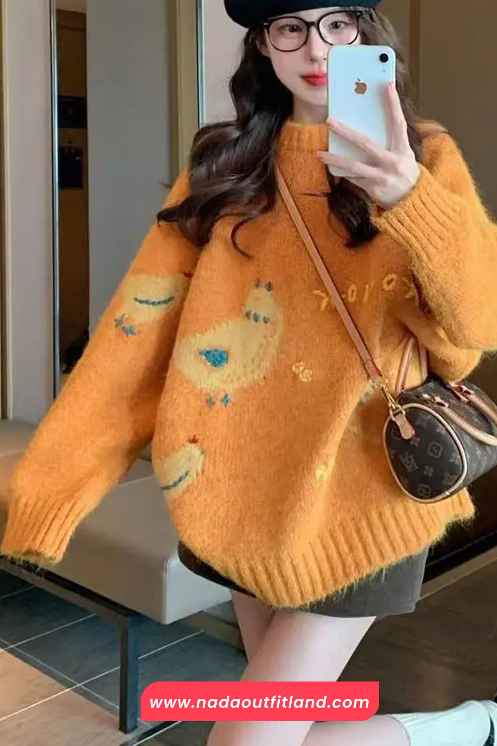 Long Sleeve Cute Chicken Embroidered O-Neck Sweater