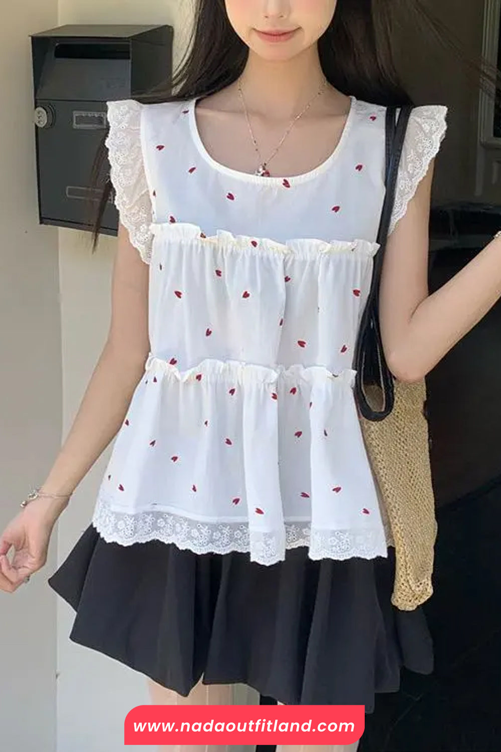 Sleeveless Hearts Printed Lace Patchwork Blouse Shirt