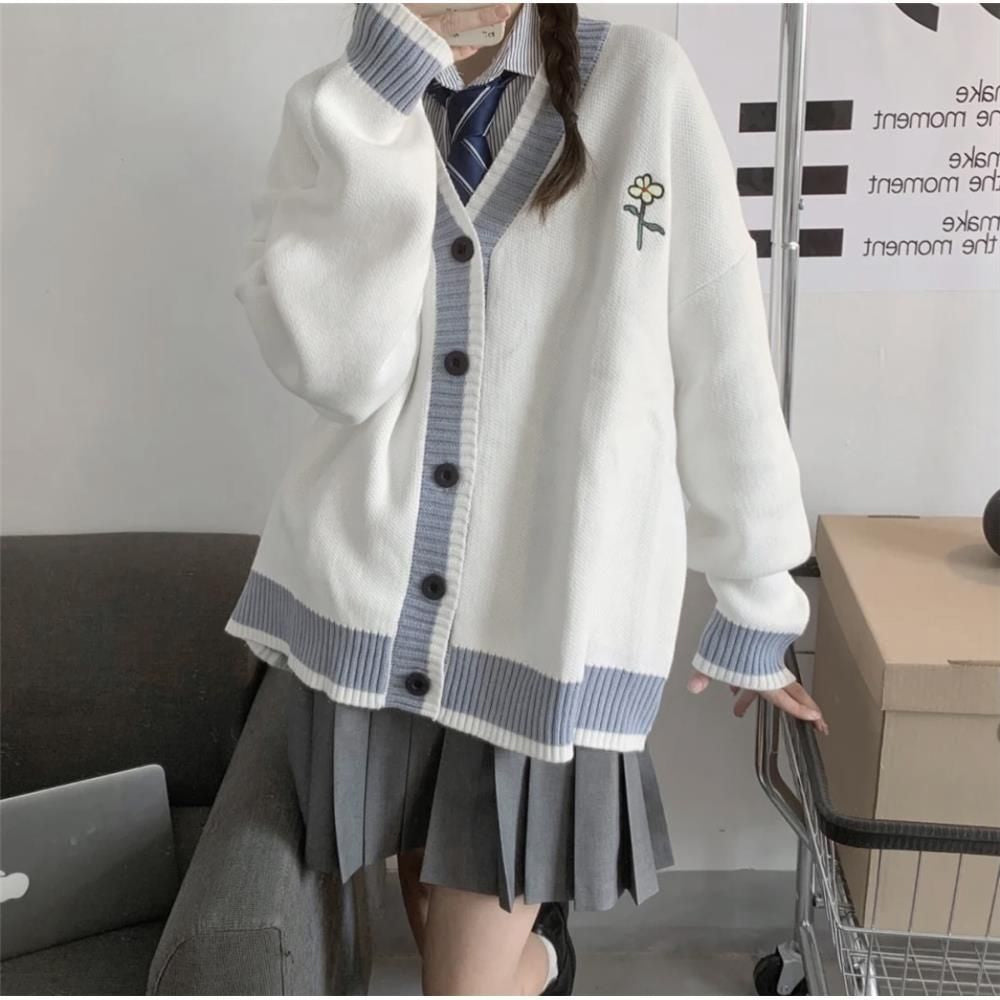 Loose Floral Embroidered Cardigan Sweater