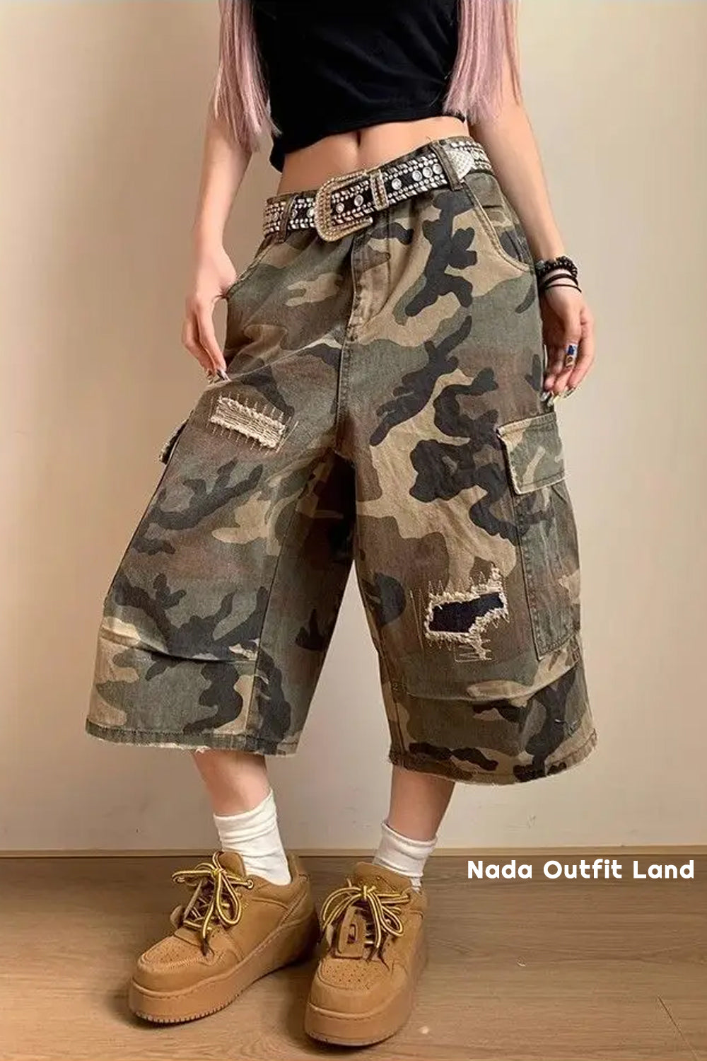 Loose Ripped Patched Knee Length Camouflage Pants
