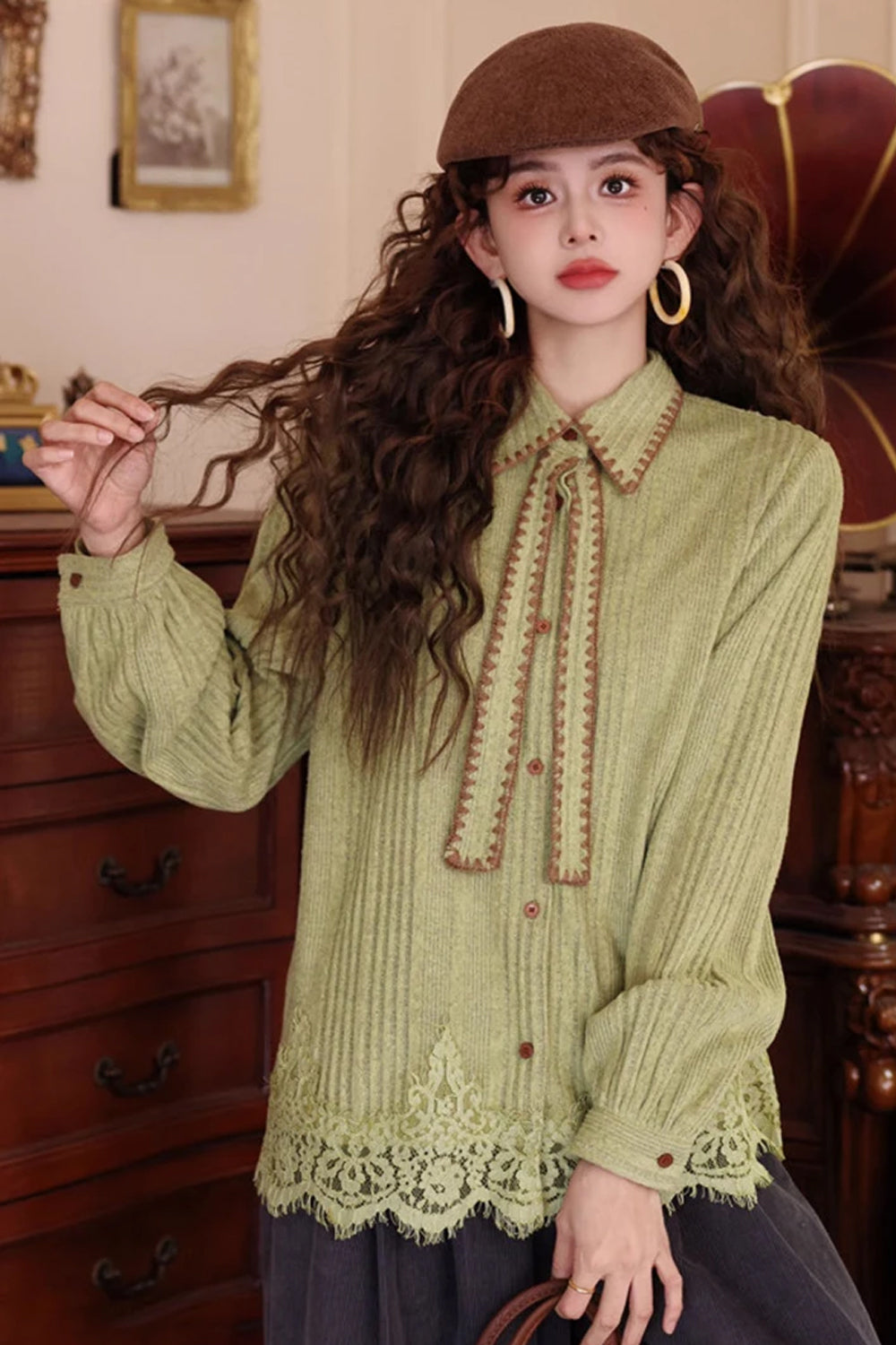 Long Sleeve Vintage Tie Patchwork Lace Blouse Shirt