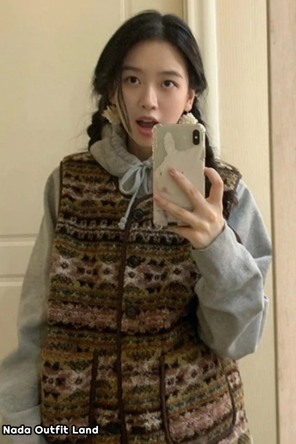 Vintage Style Double Pockets Vest Sweater