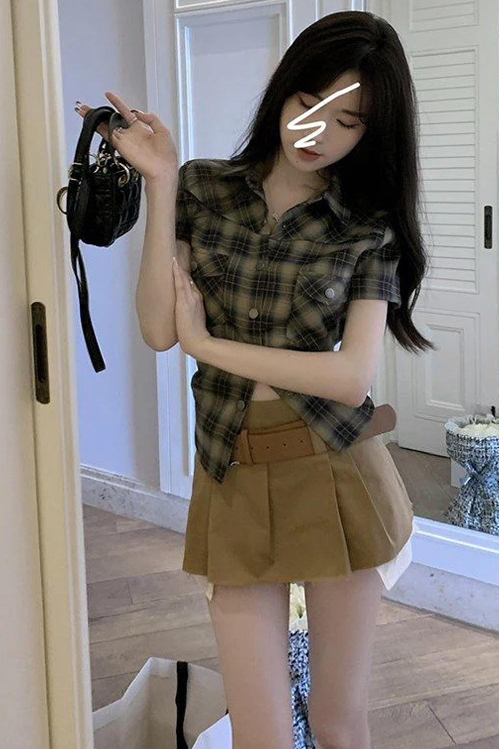 Retro Plaid Cropped Blouse â€?Soft Feminine Everyday Top