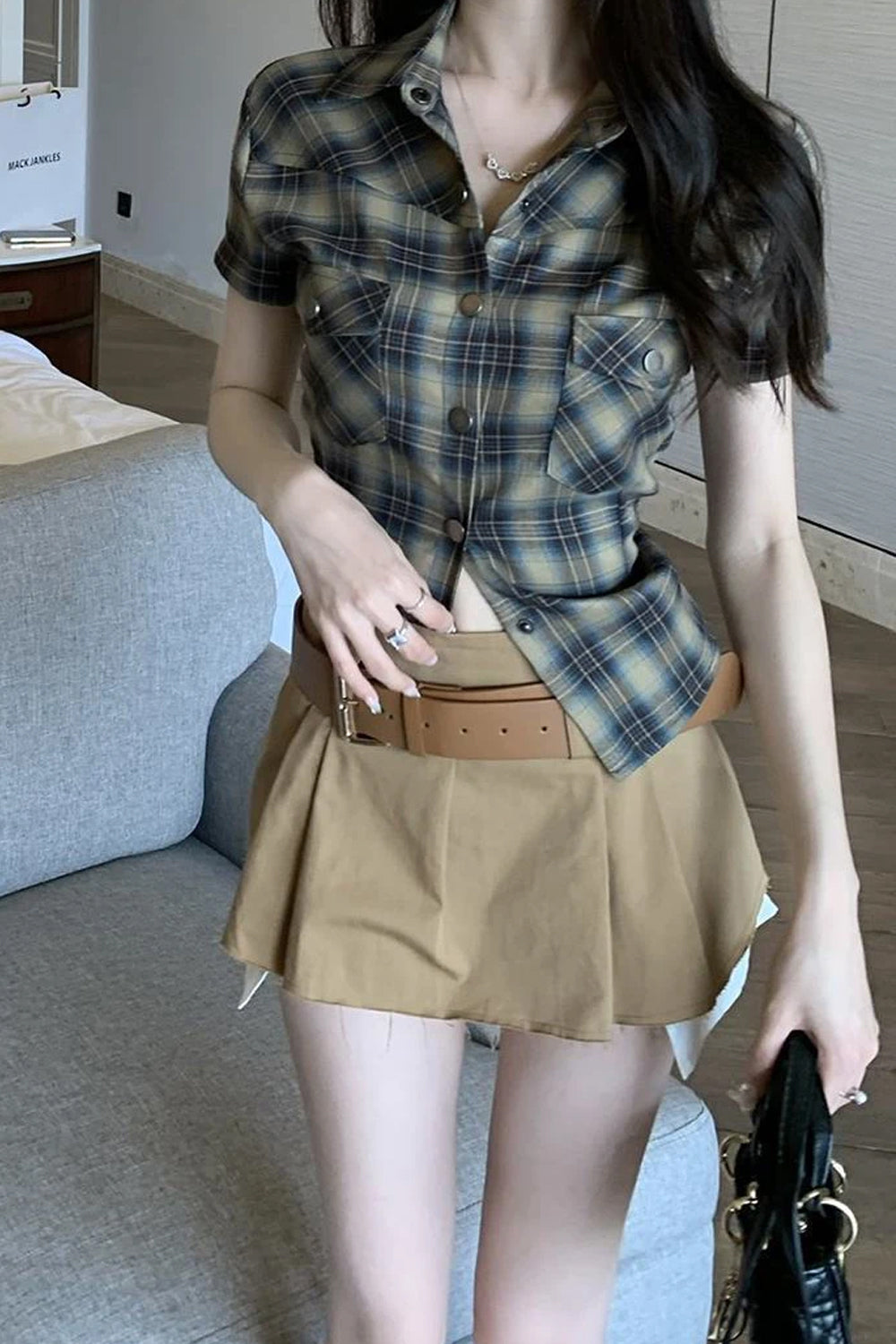 Retro Plaid Cropped Blouse â€?Soft Feminine Everyday Top