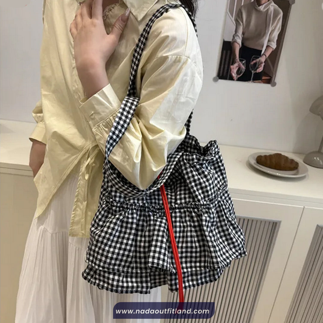 Retro Ruffled Style Plaid Pattern Women Tote Bag