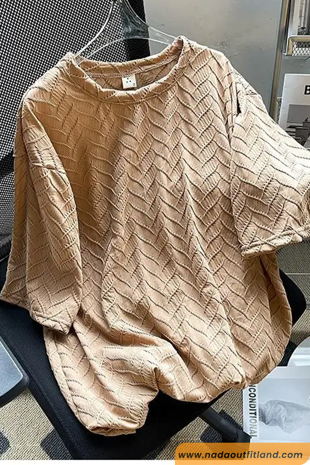 Loose Short Sleeve Textured Style Men Shirt