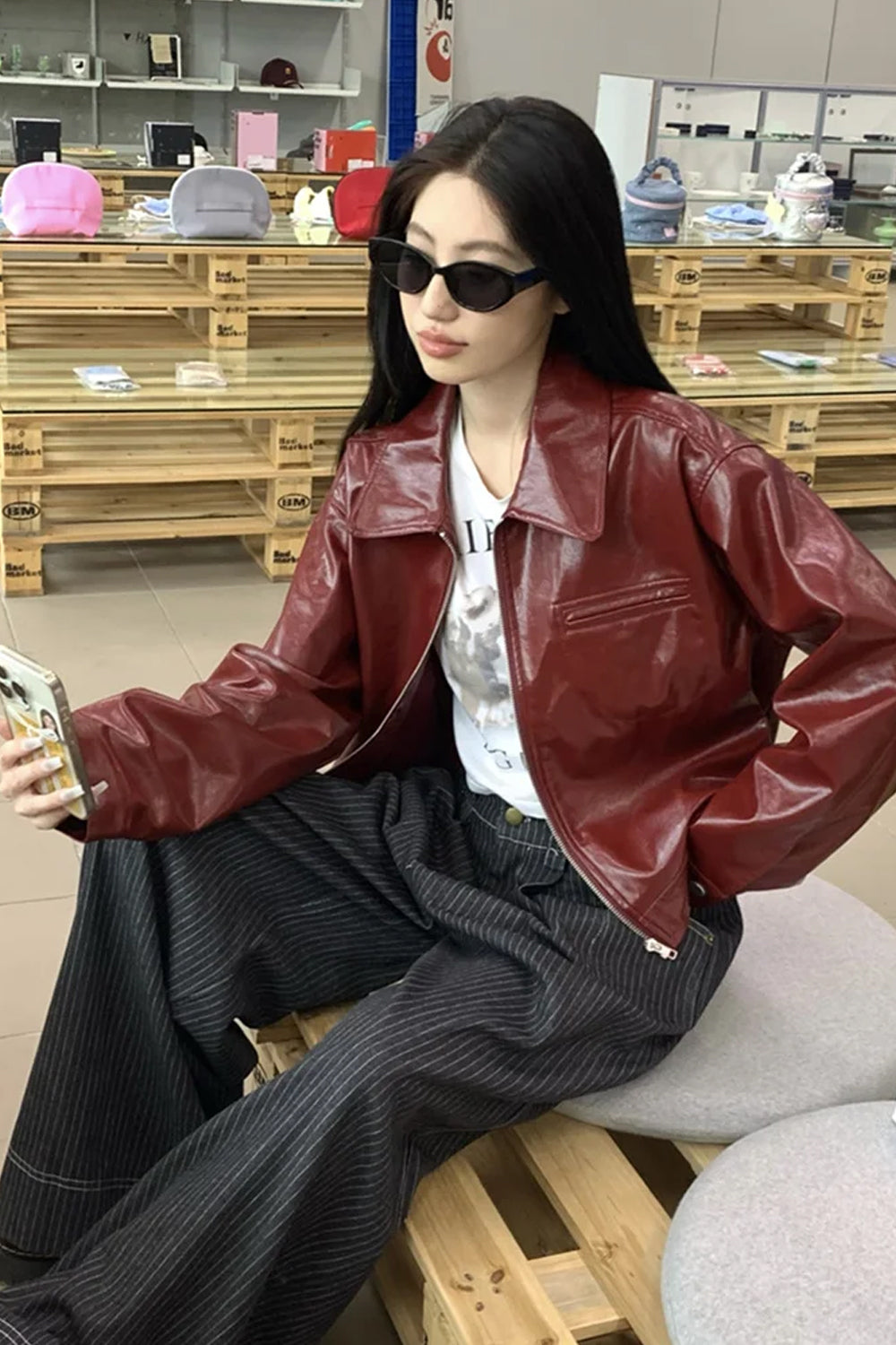 Red Leather Lapel Jacket â€?Bold Statement Outerwear for Modern Style