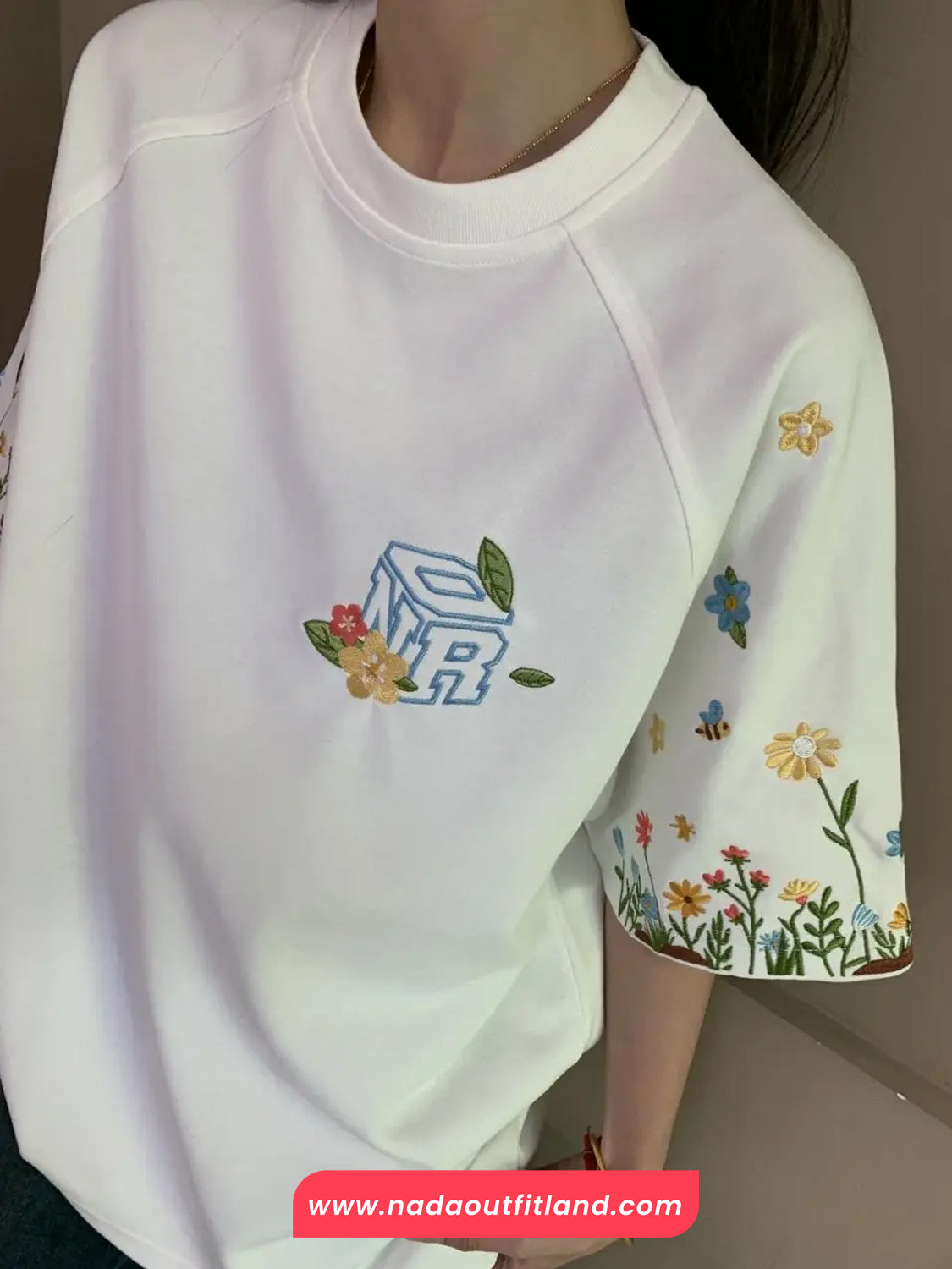 Short Sleeve Garden Flower Embroidered O-Neck Shirts