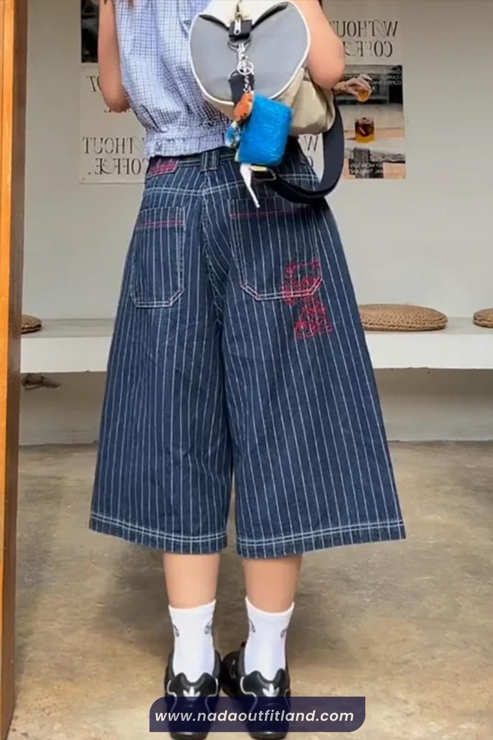 Loose Calf Length Blue Striped Jeans Pants