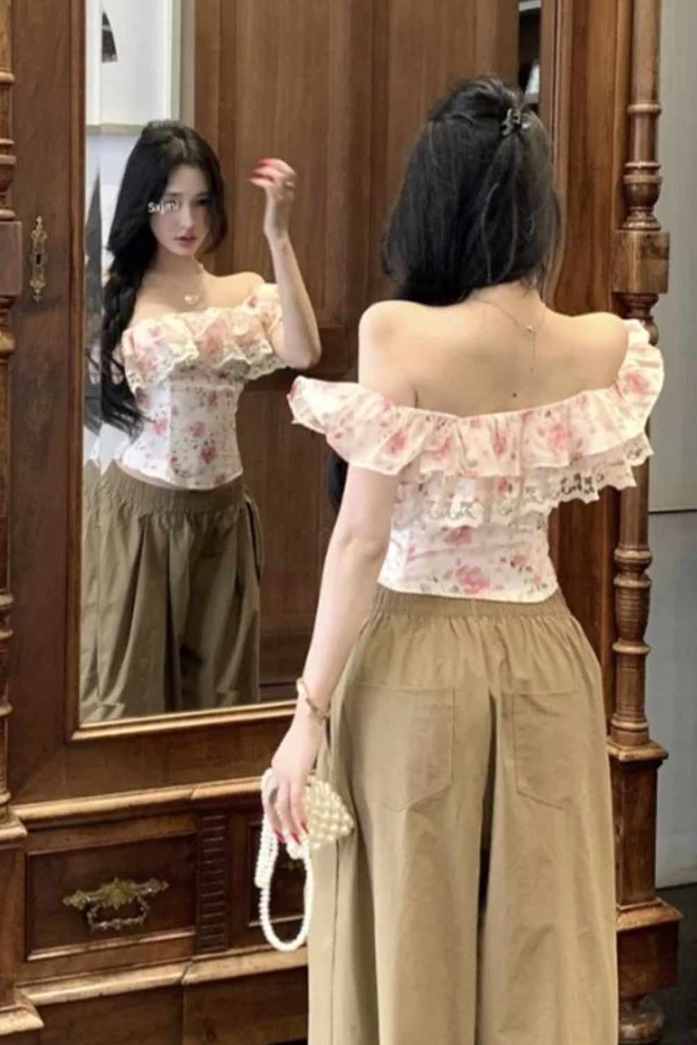 Sexy Lace Patchwork Floral Pattern Slash Neck Cropped Shirt
