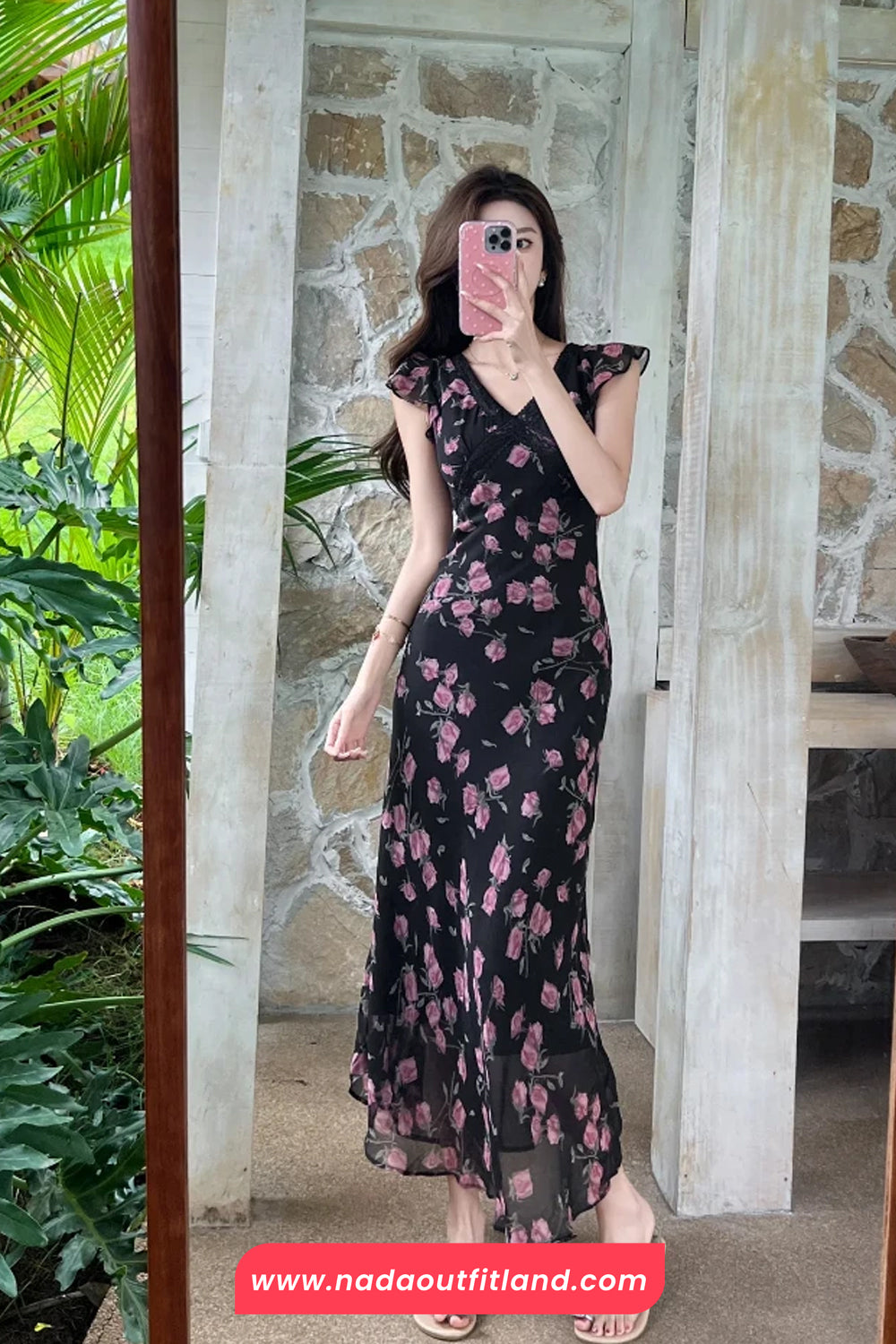 V-Neck Retro Floral Pattern Black Chiffon Long Dress
