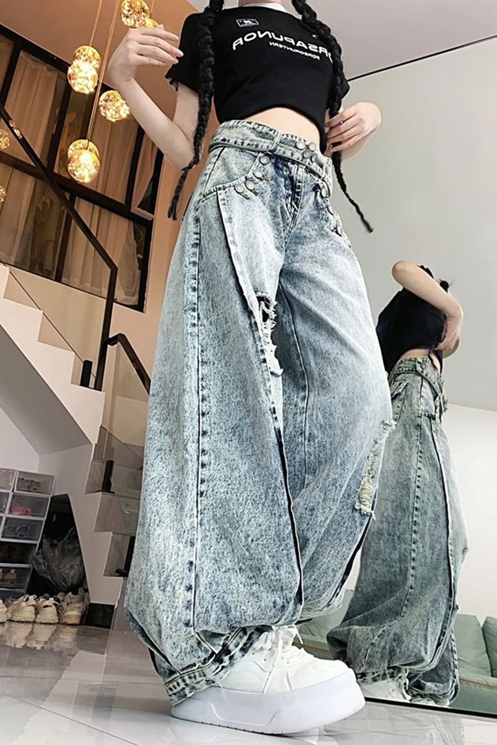 Distressed Washed Baggy Jeans â€?Retro Streetwear Essential