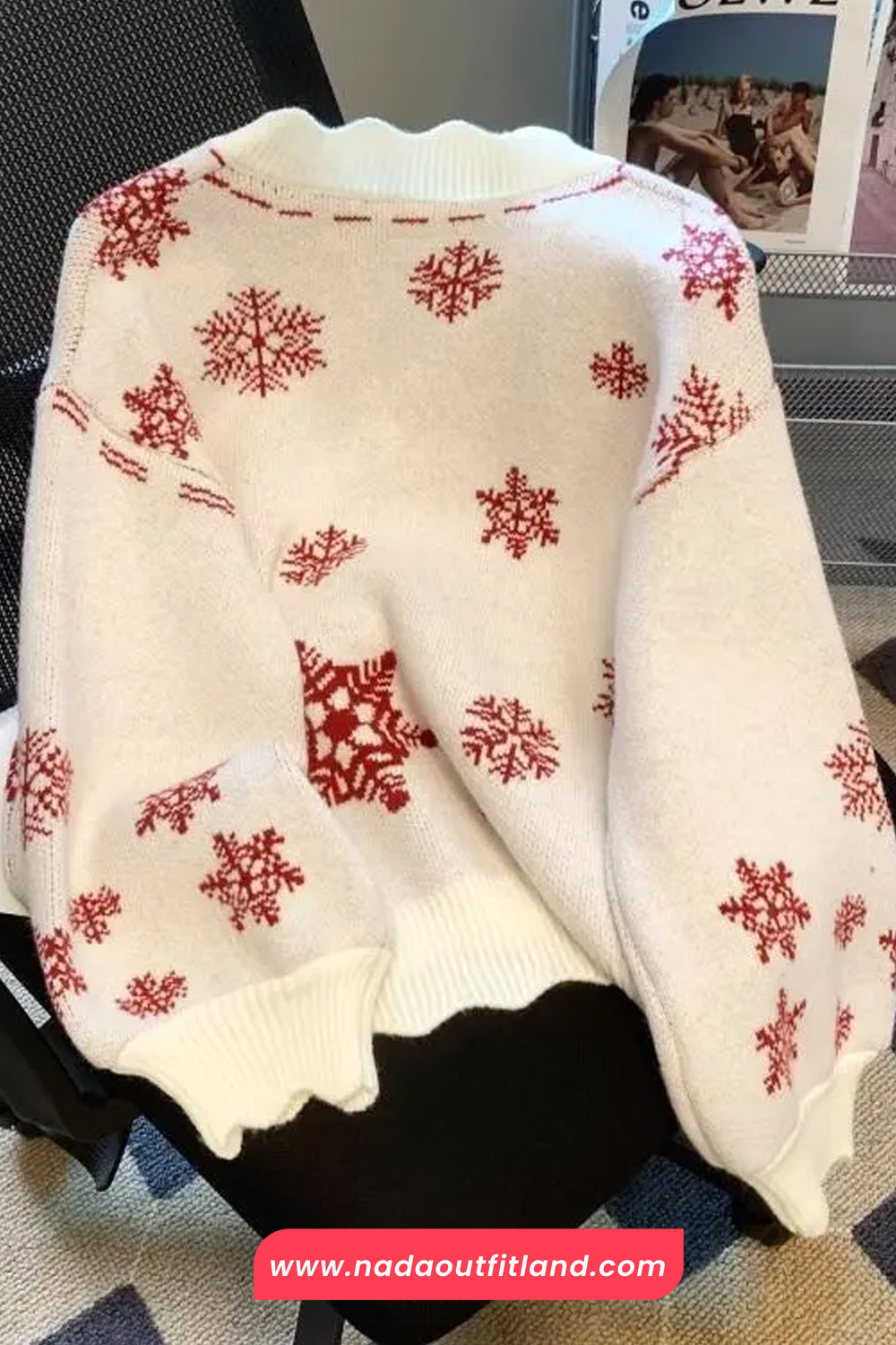 Long Sleeve Christmas Theme Pattern V-Neck Sweater