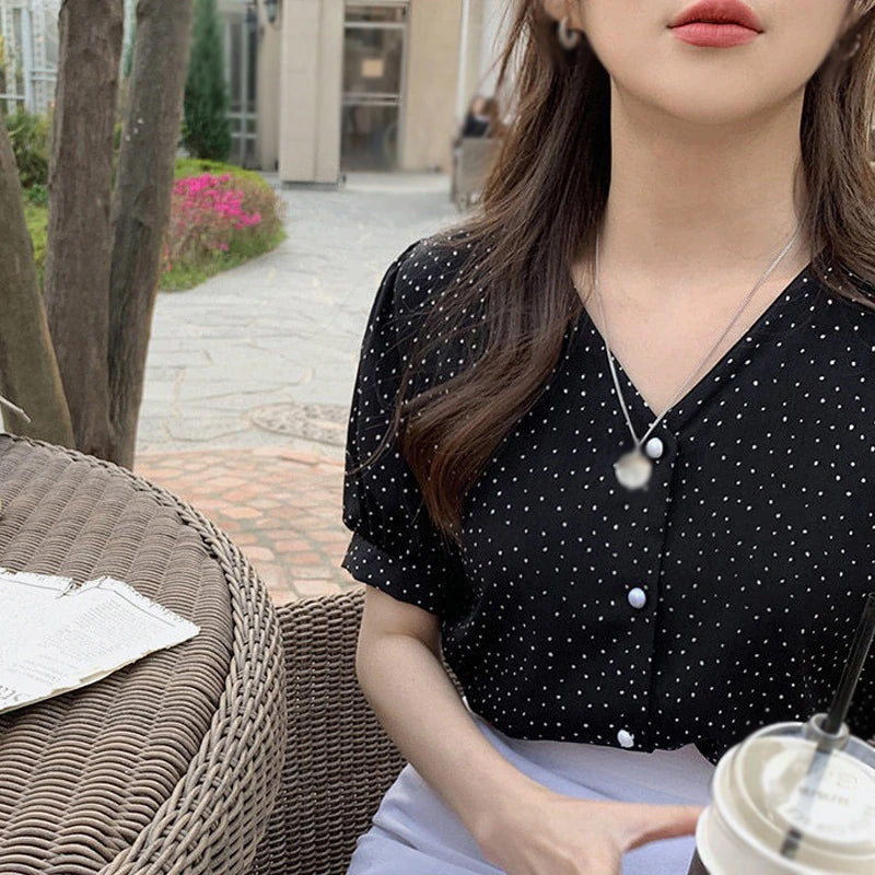Loose Dot Printed Short Sleeve Shirt