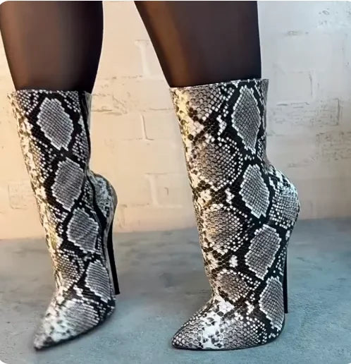 Snake Pattern Short Boots