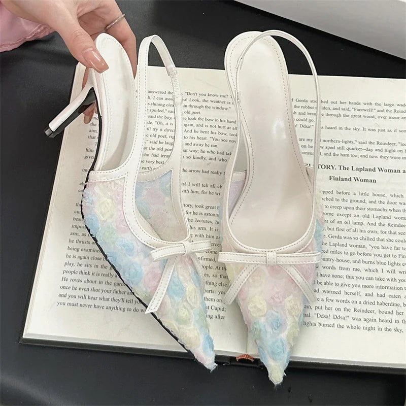 Butterfly-knot Pointed Toe Pumps