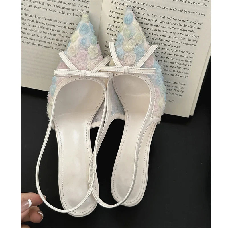 Butterfly-knot Pointed Toe Pumps